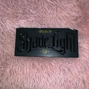 KAT VON D “Shade+Light” for eyes